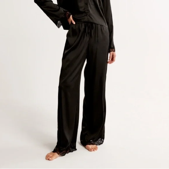 Abercrombie & Fitch Women’s Lace and Satin Sleep Pant. Size Medium. - Picture 1 of 7